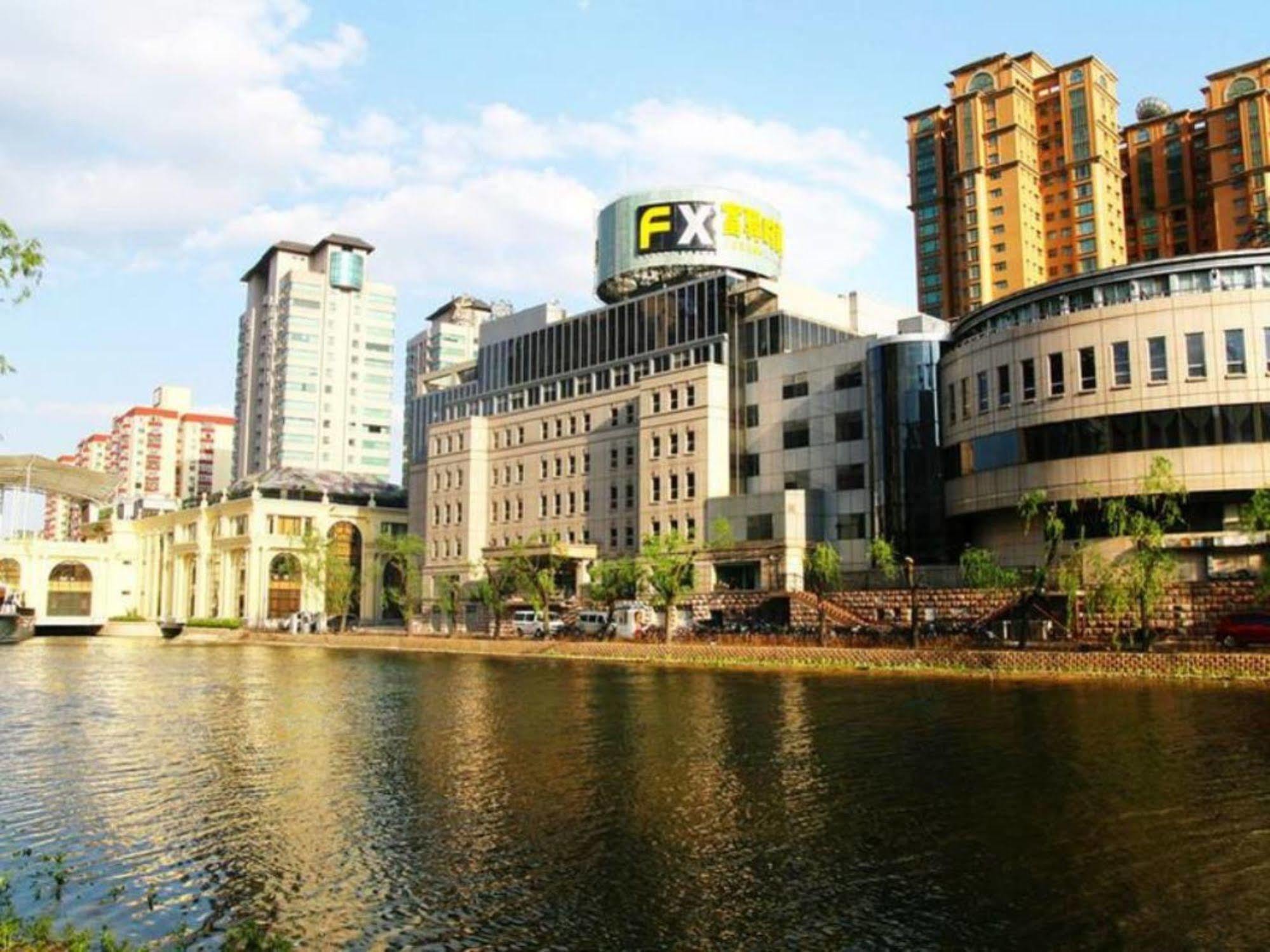 Fx Hotel Yansha Beijing Exterior photo